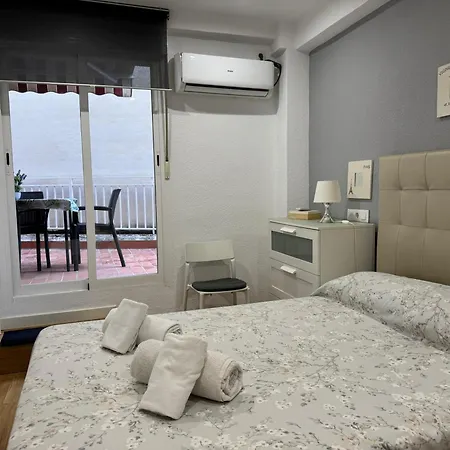 Dona Berenguela Con Terraza Privada קורדובה