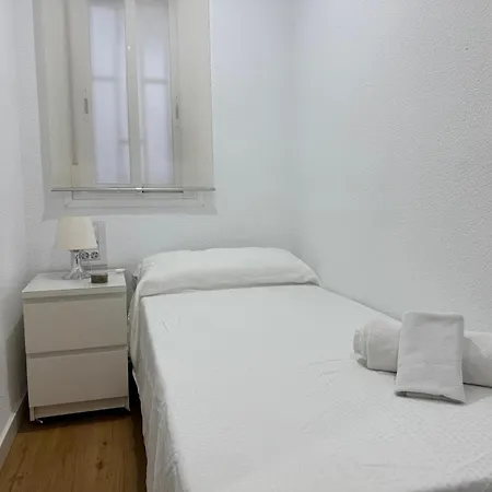 Dona Berenguela Con Terraza Privada קורדובה