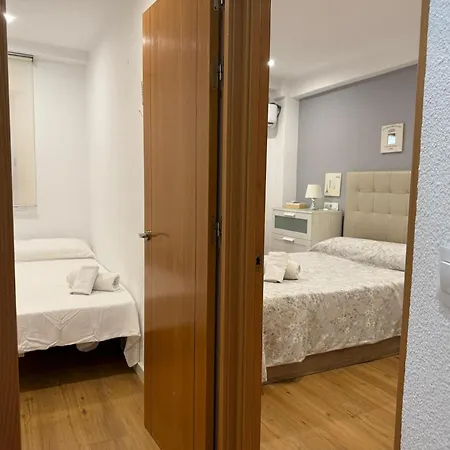 Dona Berenguela Con Terraza Privada קורדובה