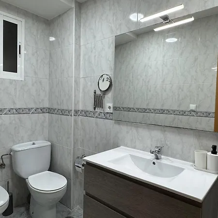 Dona Berenguela Con Terraza Privada דירה